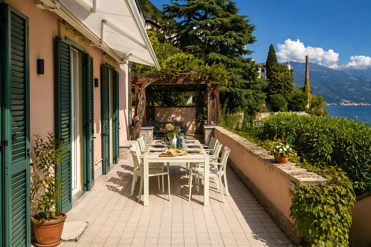 The panoramic terrace